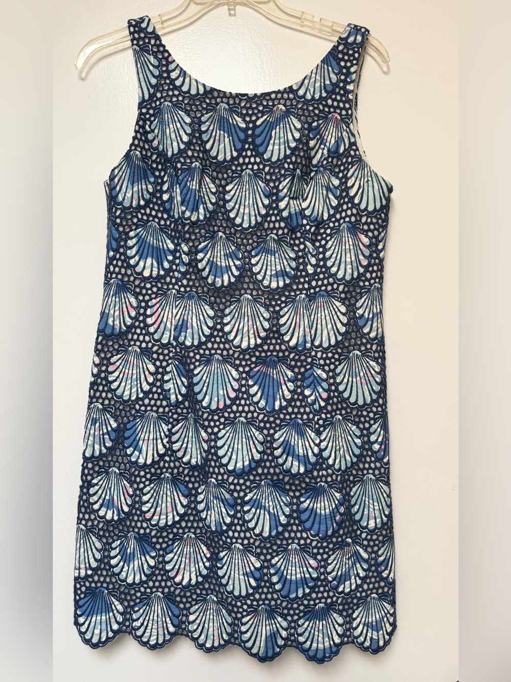 LILY PULITZER Aralyn Eyelet Shell Shift Dress
Sz 4